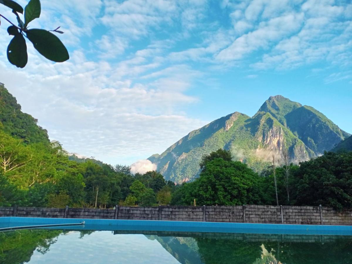 Campingsite Swimming Pool Ban Nongkham Екстер'єр фото