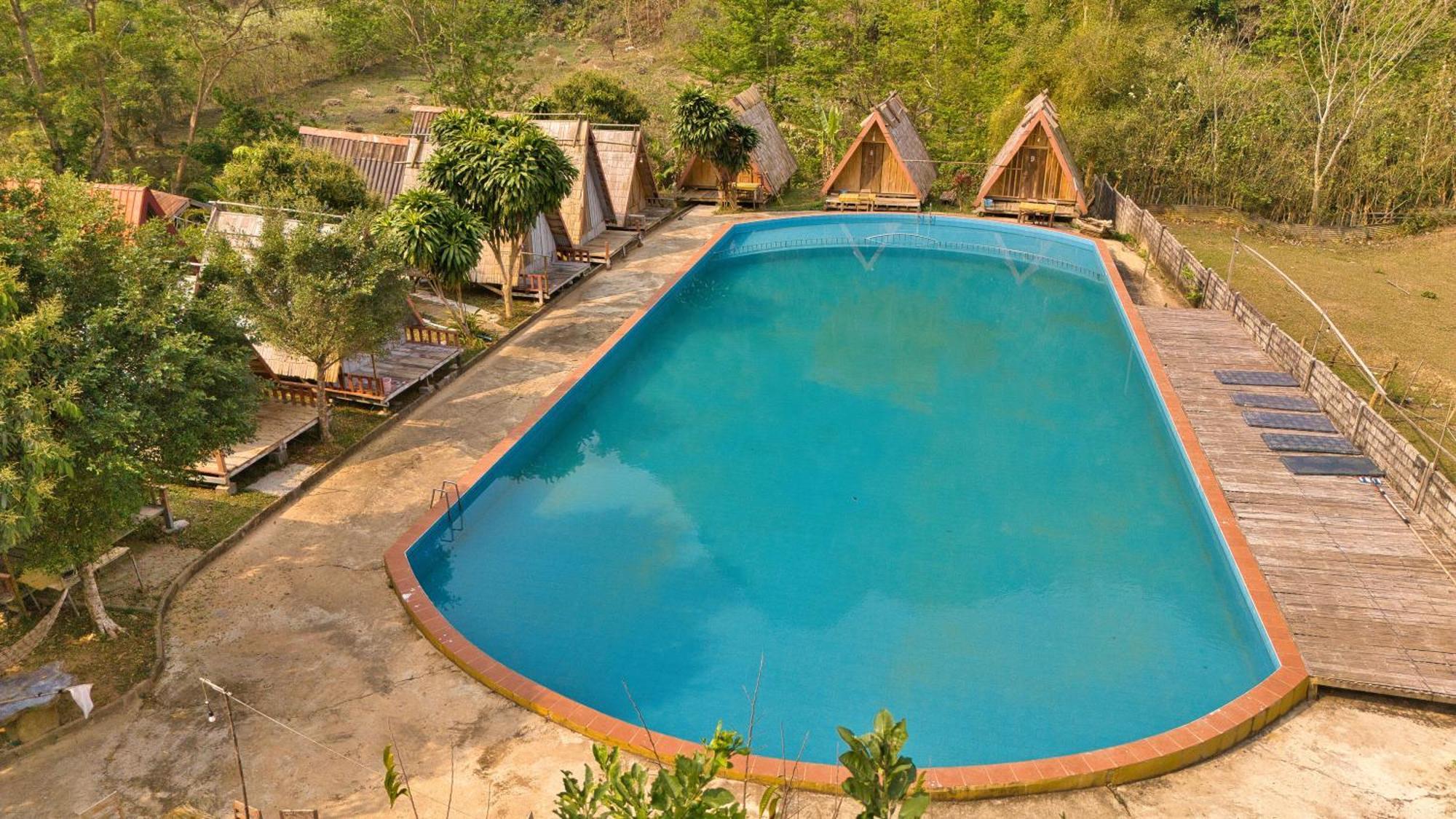 Campingsite Swimming Pool Ban Nongkham Екстер'єр фото